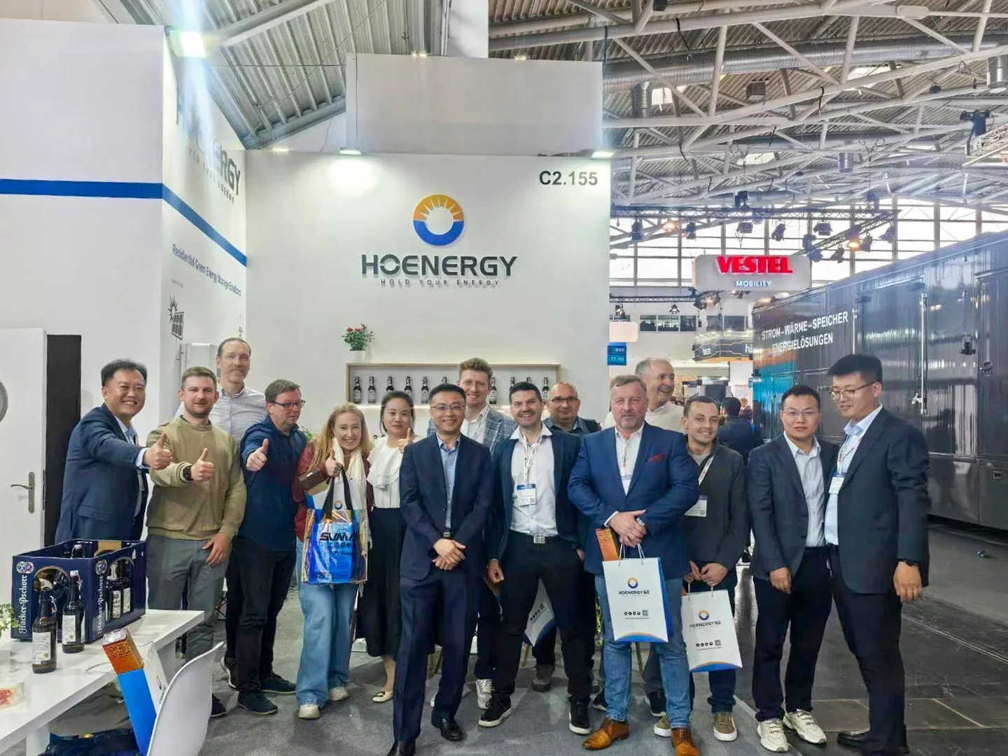 Tým DELDEY a Hoenergy na veletrhu